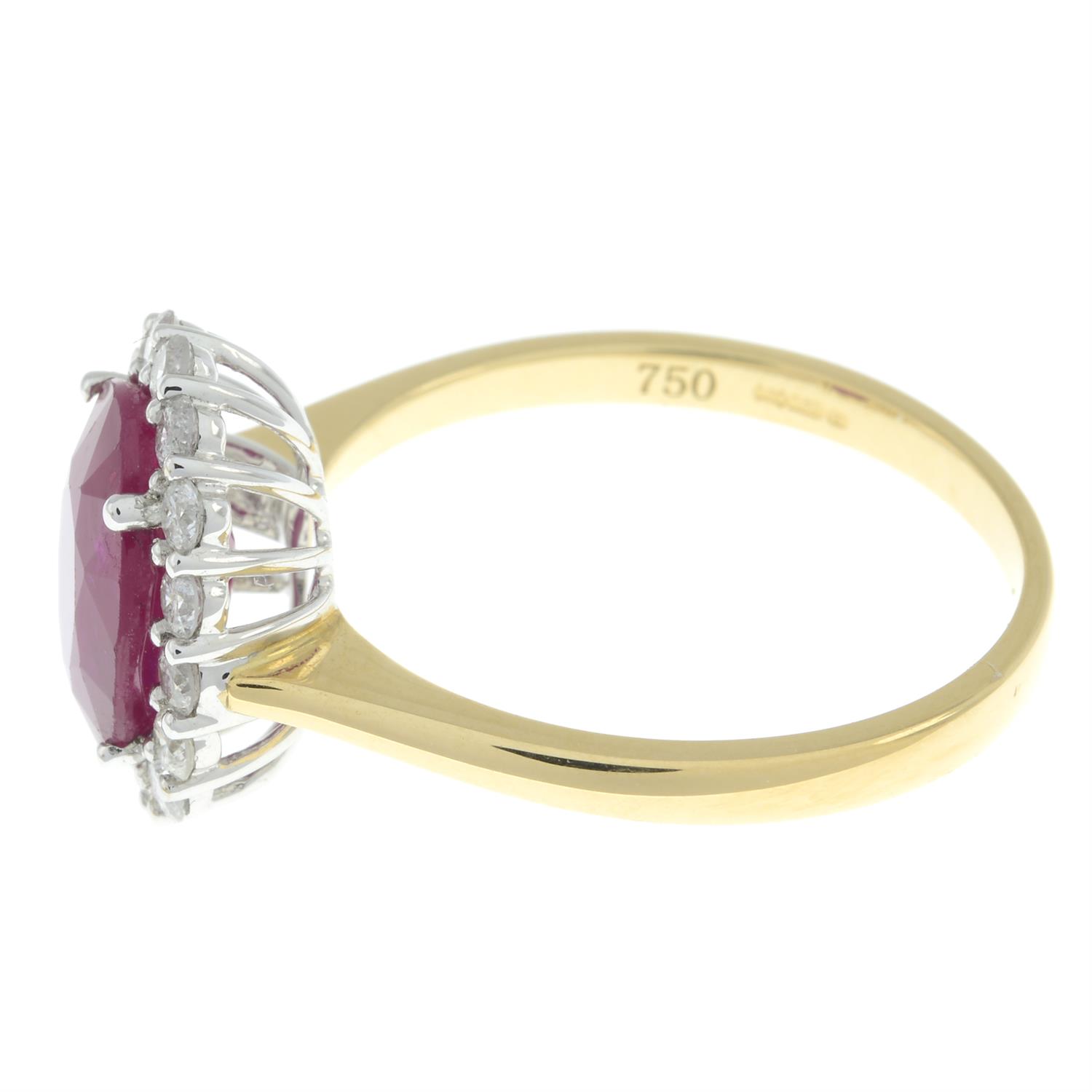 18ct gold ruby and diamond ring - Bild 4 aus 5