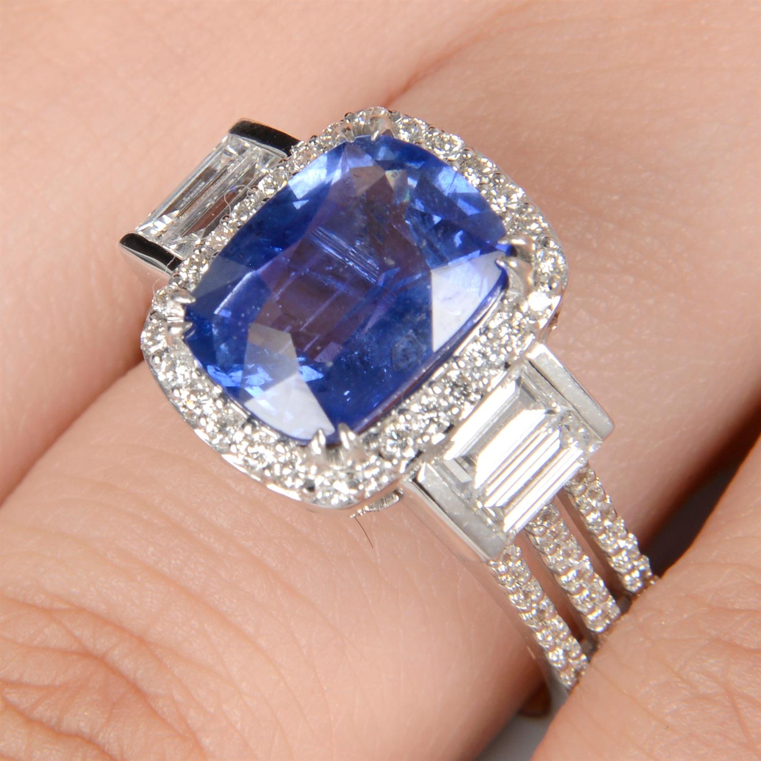 Sapphire and diamond ring