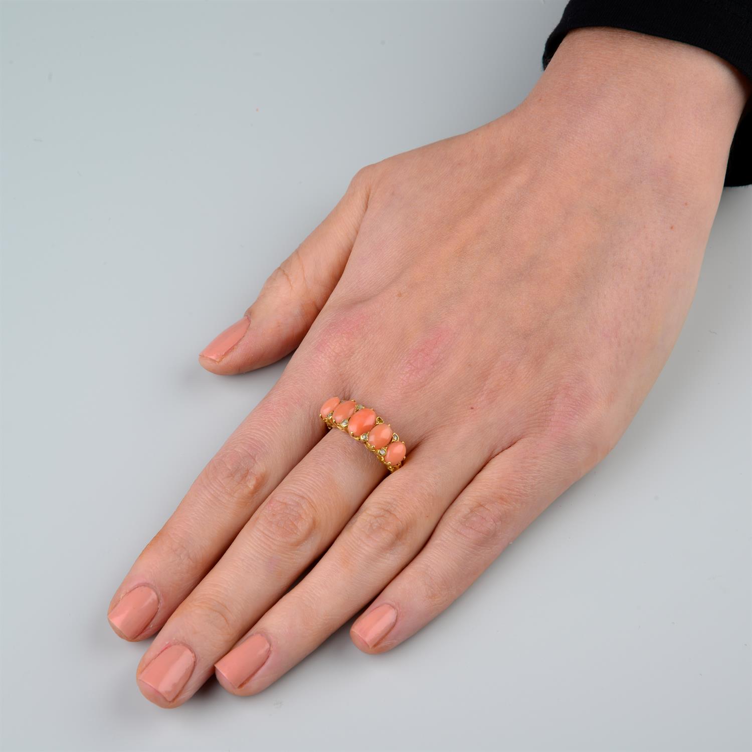 Late Victorian 18ct gold coral ring - Image 6 of 7