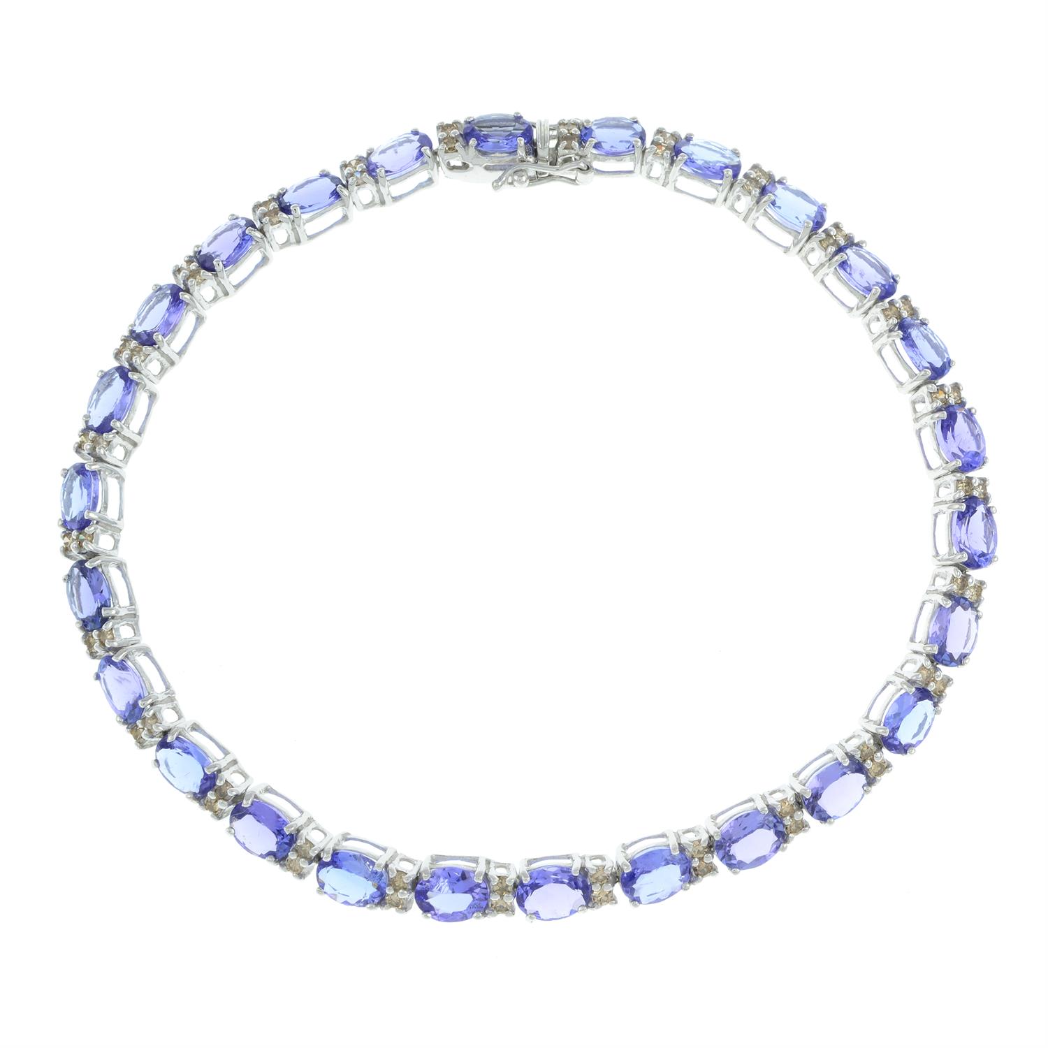 Tanzanite and diamond bracelet - Image 2 of 4