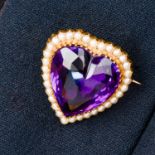 15ct gold amethyst and split pearl heart brooch