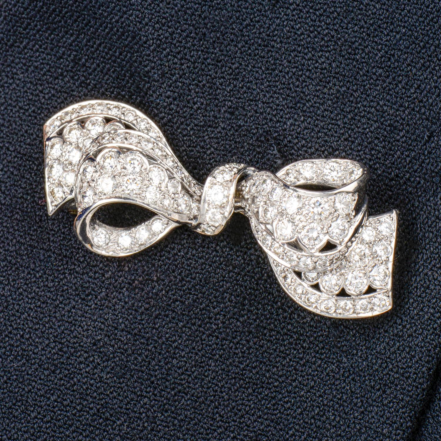 18ct gold diamond bow brooch