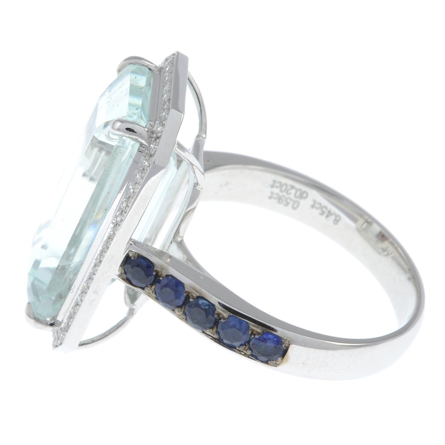 Aquamarine, diamond and sapphire ring - Image 4 of 6