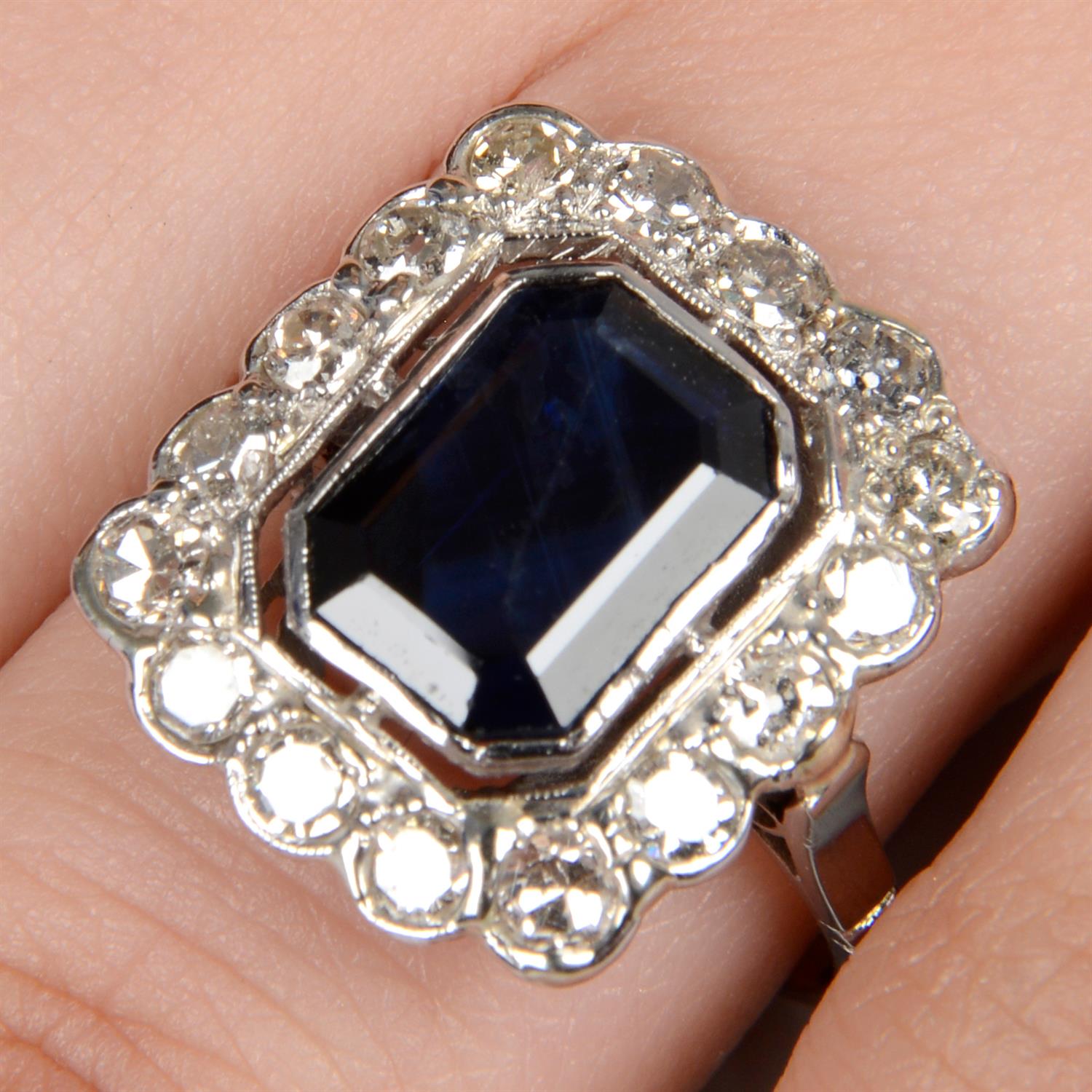 Sapphire and diamond cluster ring