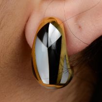 18ct gold onyx and mother-of-pearl earrings
