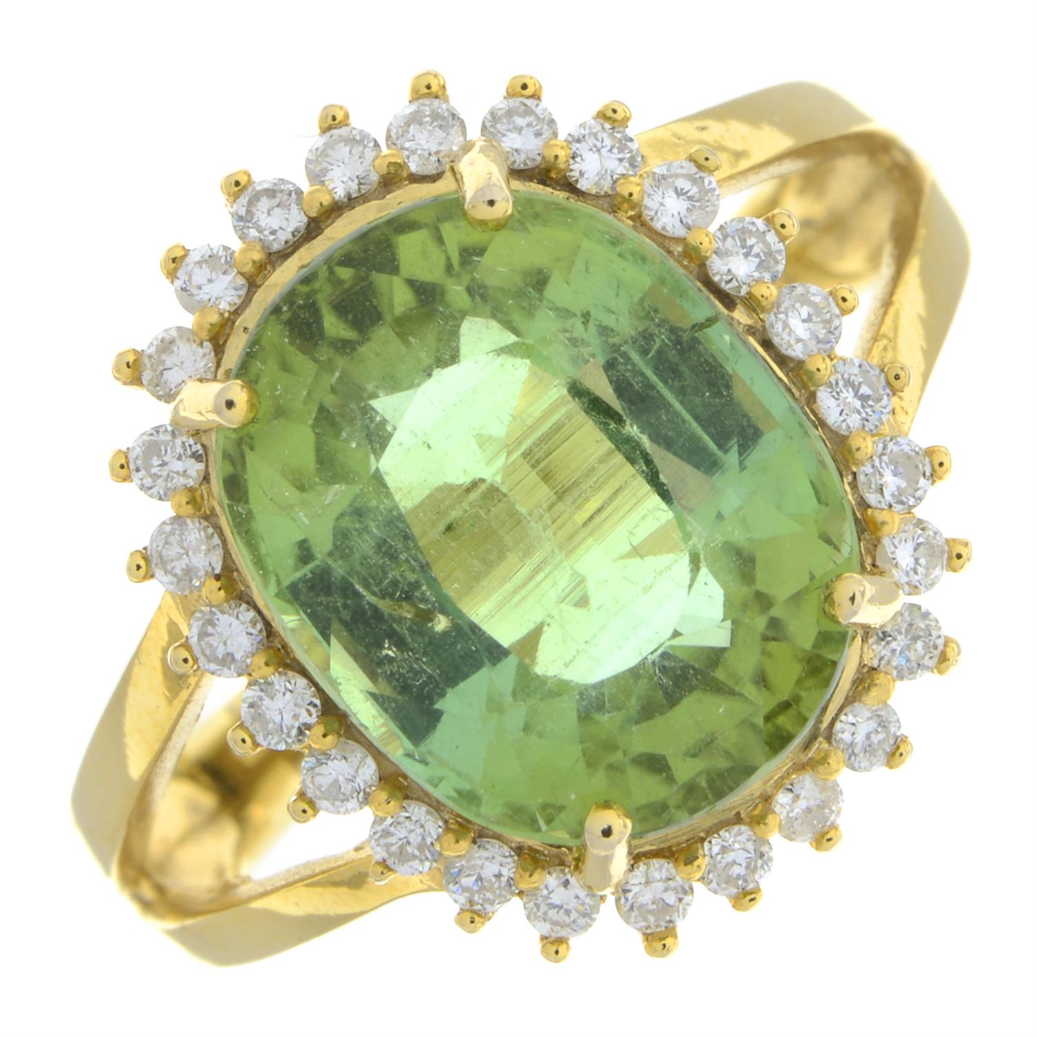 Green tourmaline and diamond cluster ring - Image 2 of 5