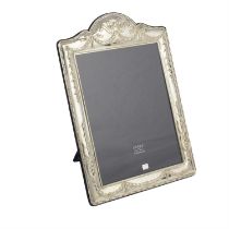 Modern silver mounted 10"x 8" photograph frame.