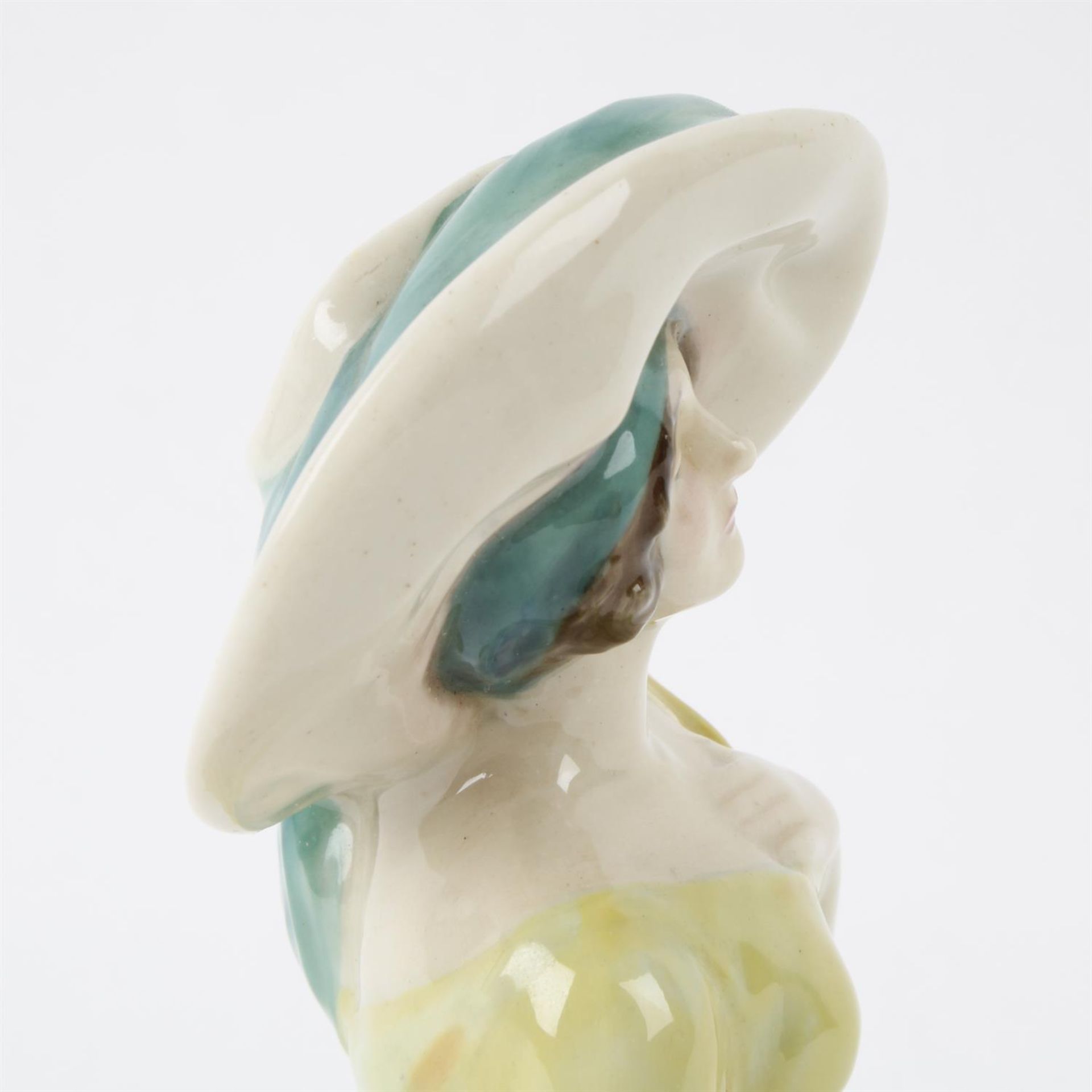 Royal Doulton Gainsborough Hat HN47 - Image 4 of 6