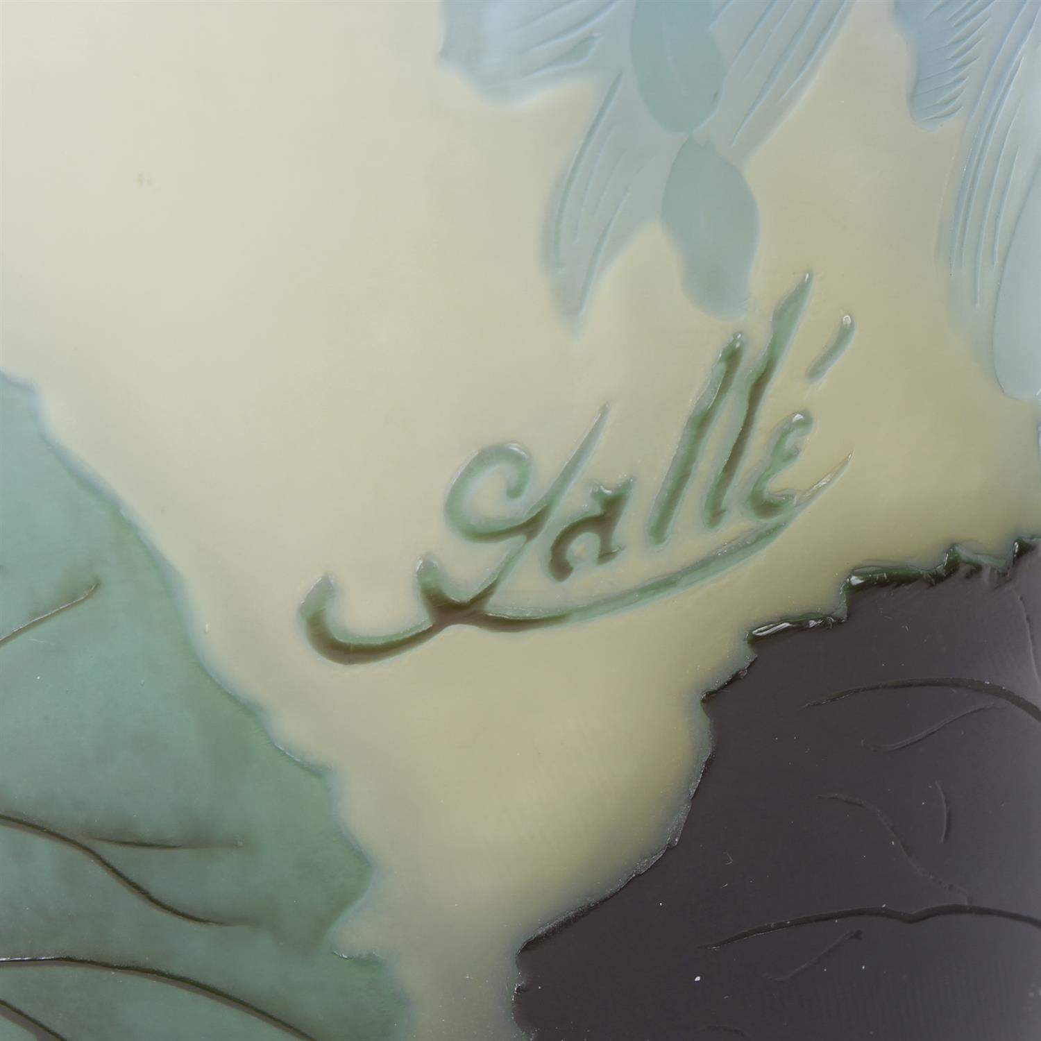 Emile Galle cameo glass vase with daisies - Bild 3 aus 8
