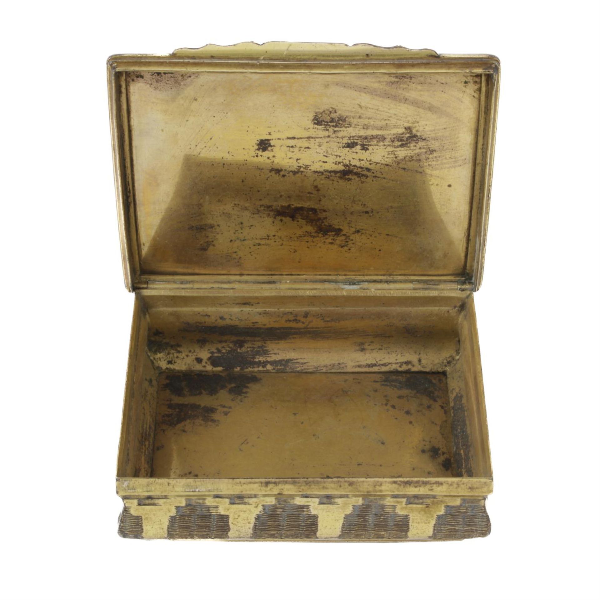 French gold plated snuff box - Image 2 of 2