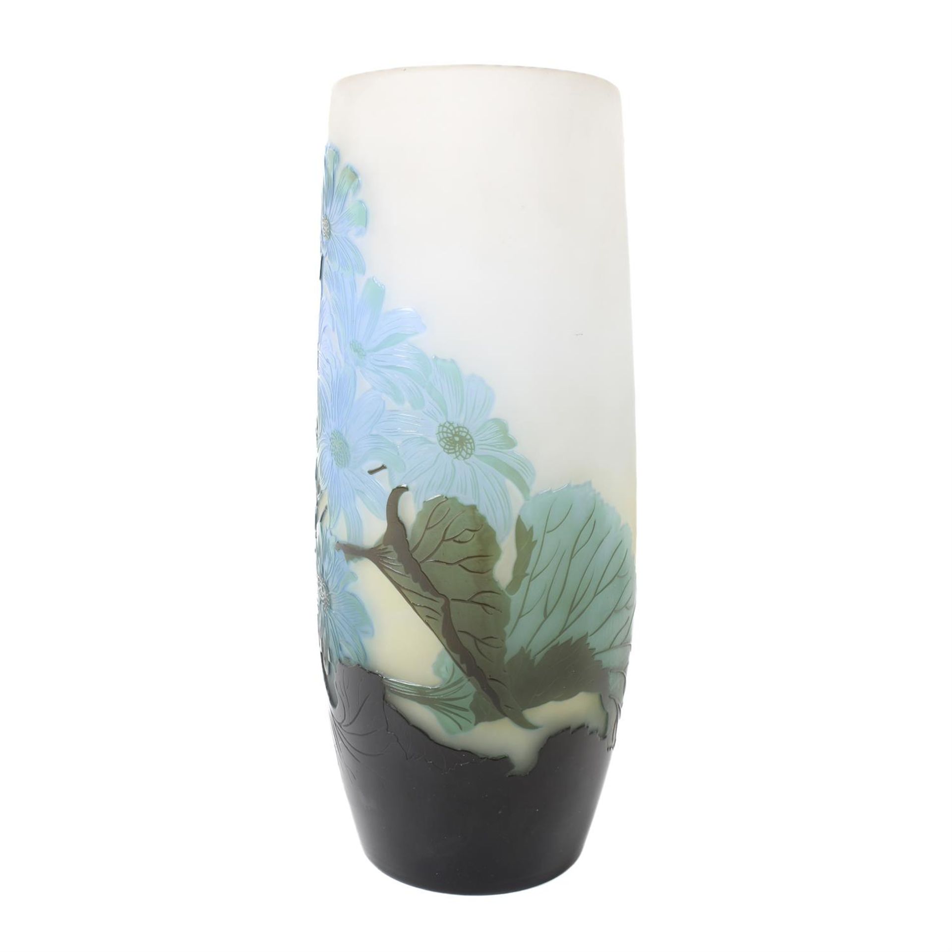 Emile Galle cameo glass vase with daisies - Image 4 of 8