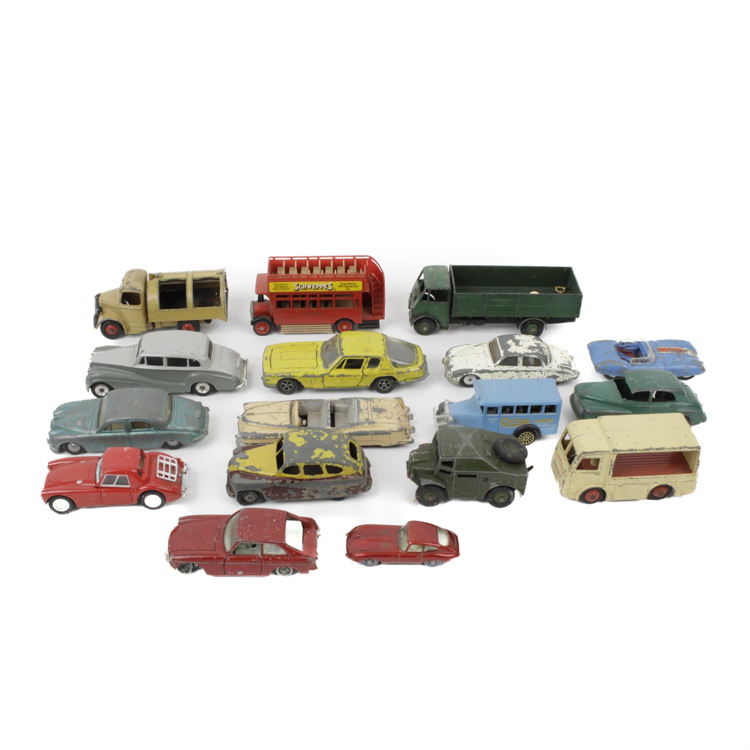 Assorted playworn diecast cars - Bild 2 aus 2