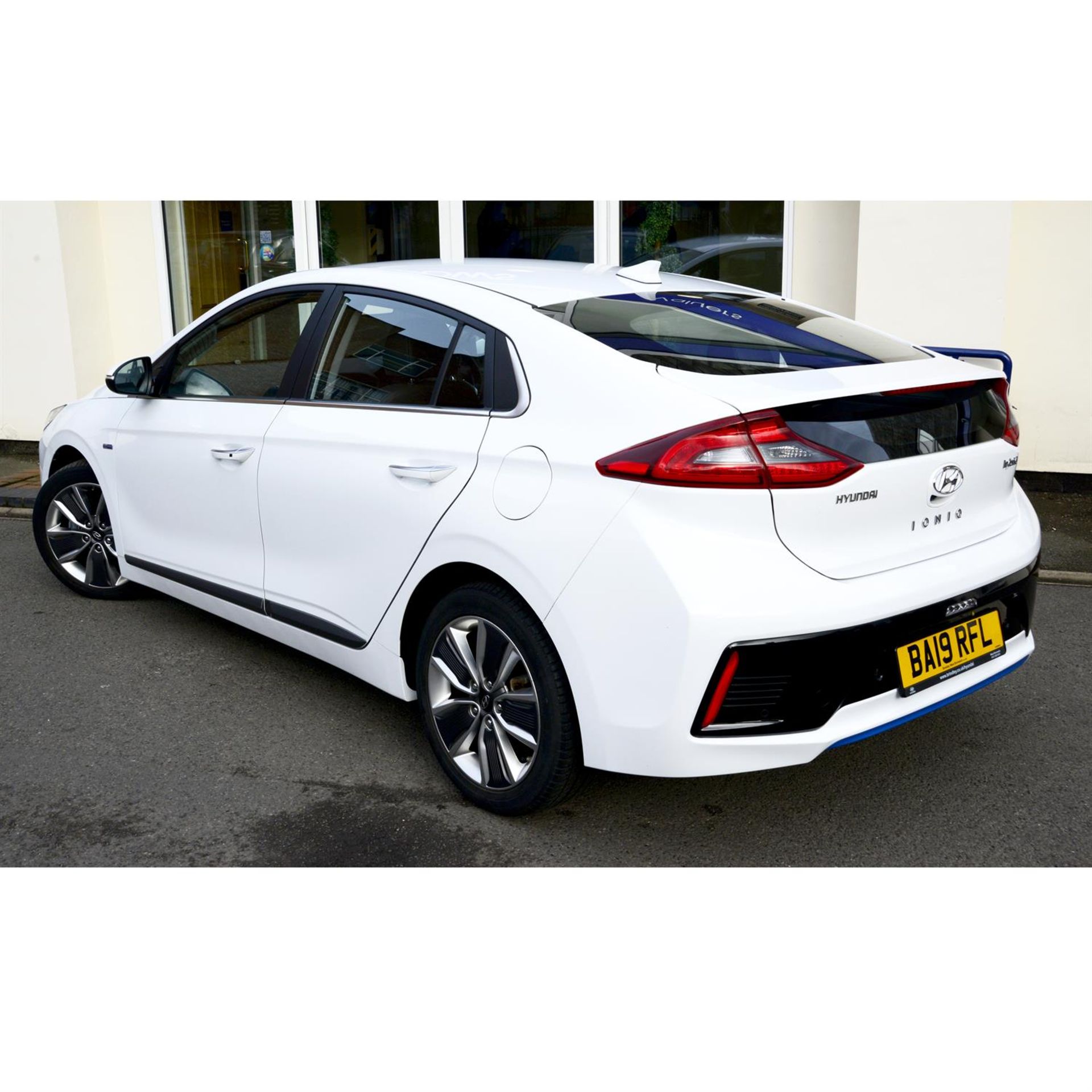 2019 Hyundai Ioniq - Image 2 of 6