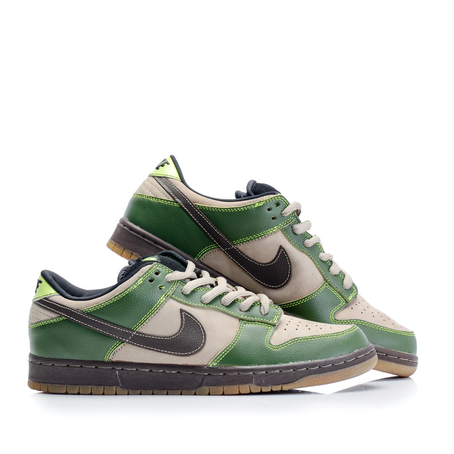 Nike - SB Dunk Low Jedi - Image 2 of 7