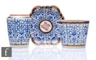 A collection of Worcester 'Royal Lily' items, to include a tapered small bowl, circa 1780-1792,