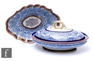 A Worcester Barr period table bowl circa 1800, of fluted diamond form, decorated in the Royal Lily