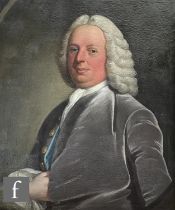 FOLLOWER OF THOMAS HUDSON (1701-1779) - Portrait of a gentleman wearing a curled wig, grey coat
