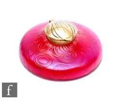 Kralik - An early 20th Century glass inkwell in the Spiraloptisch decor, of shallow circular form,