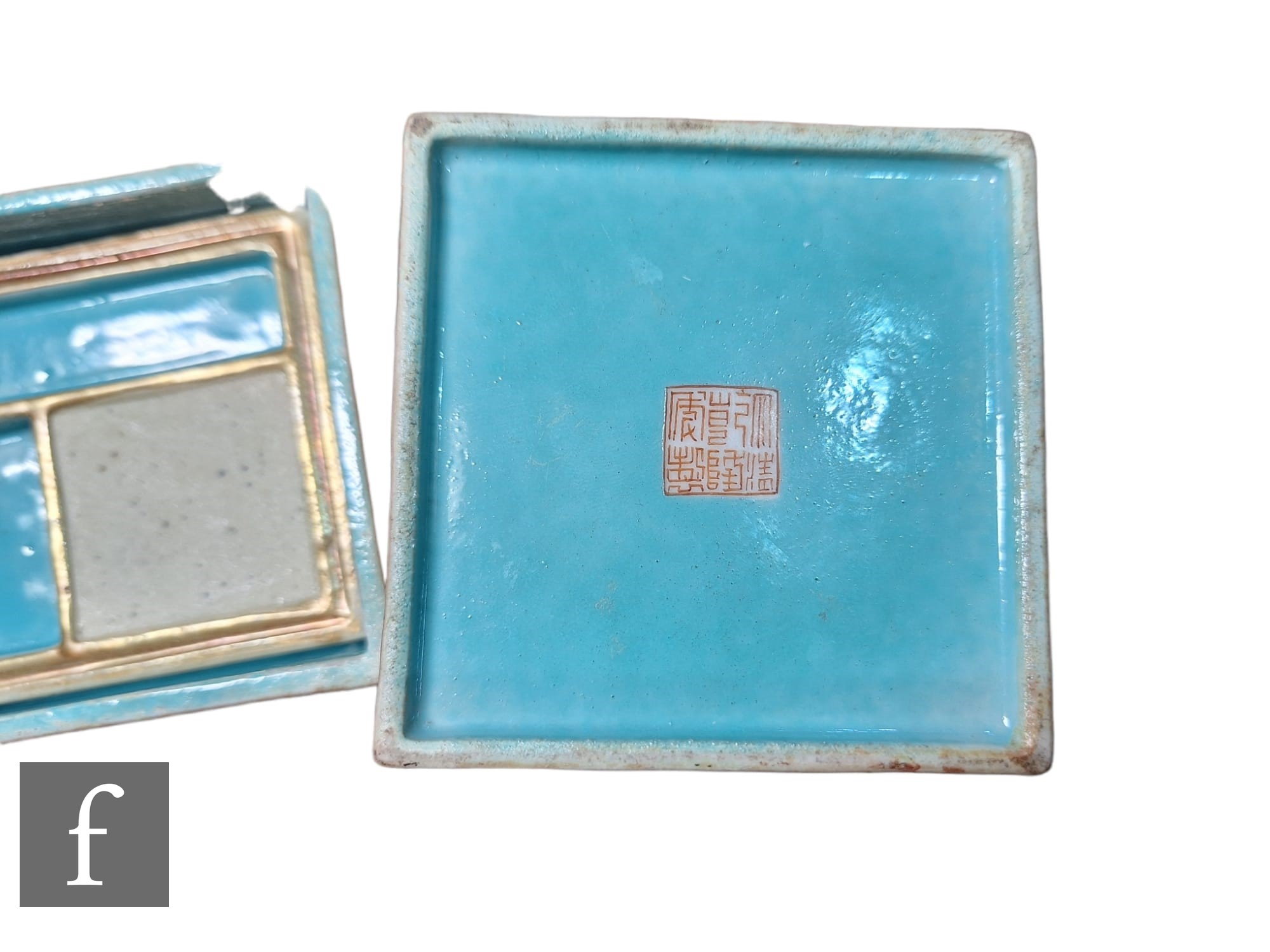 A Chinese Late Qing Dynasty porcelain cosmetics box, the square section box with removable cover and - Image 11 of 13