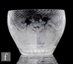 An Edwardian clear crystal bowl by Stevens & Williams, the bowl cut and engraved with a cockerel and