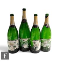 Four old magnum champagne bottles. (4)