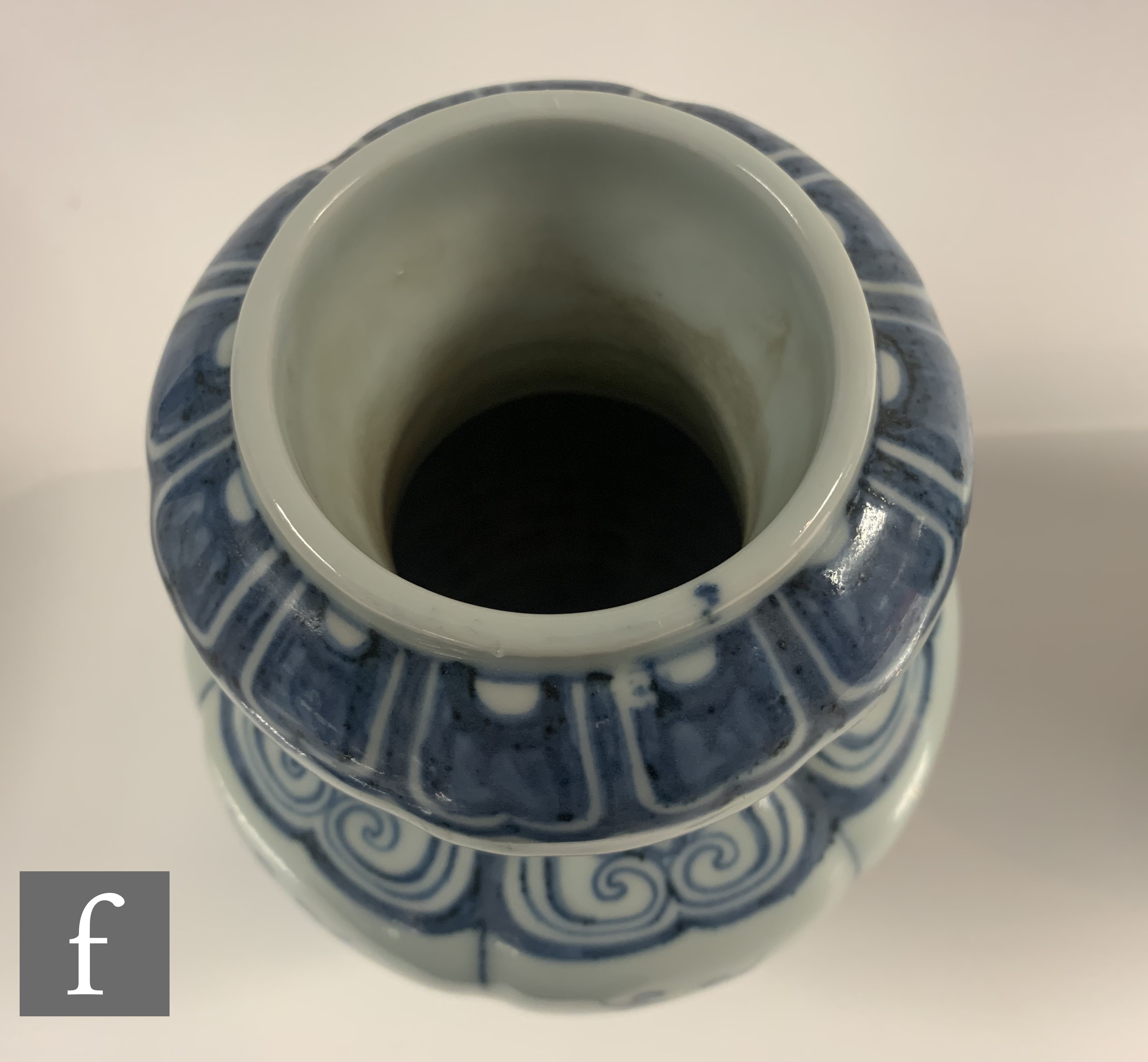 Two Chinese blue and white vases, one of pedestal form with segmented panels, detailed with lotus - Image 6 of 9