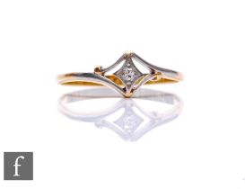 A mid 20th Century 18ct diamond single stone ring set to a pierced diamond shaped head, weight 1.8g,