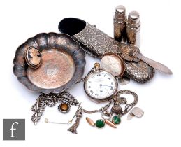 A small parcel lot of jewellery related items to include a silver pocket watch and Albert chain,