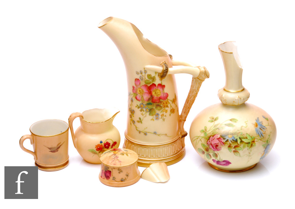A collection of late 19th to early 20th Century Royal Worcester porcelain to include a tusk ice jug,