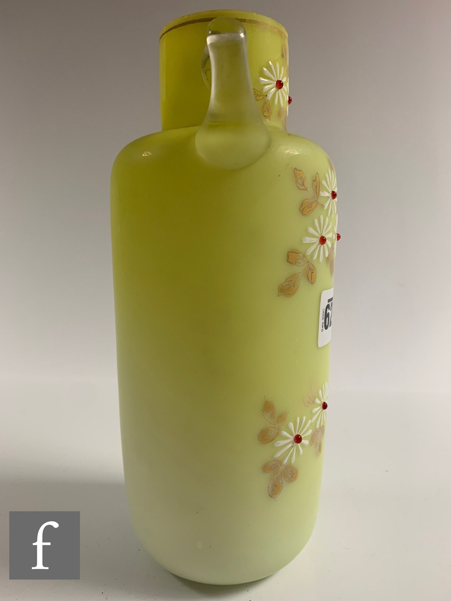 A late 19th Century continental glass vase, possibly Loetz of shouldered sleeve form with collar - Bild 5 aus 6