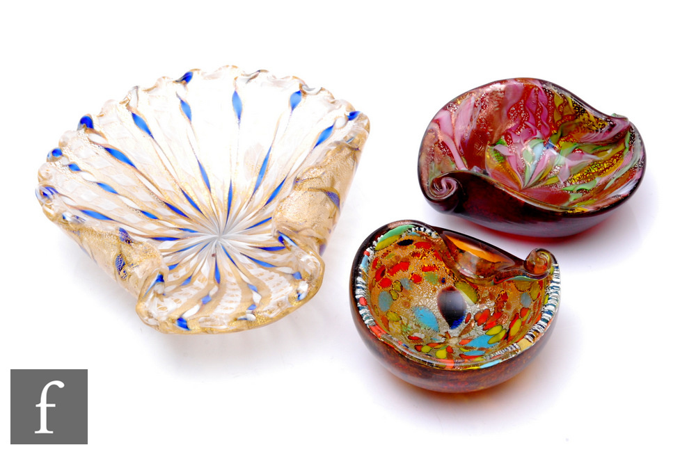 A 20th Century Murano glass bowl, of shell form, decorated internally with alternating opal