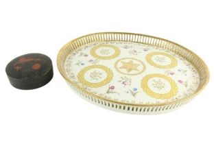 A heavy 19th Century large English porcelain oval Gallery Tray, with decorated circles and sprays of