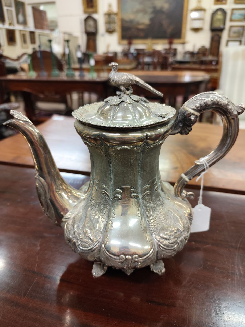A fine quality Victorian Tea & Coffee Service, comprising teapot, coffee pot, cream jug and sugar - Image 10 of 10