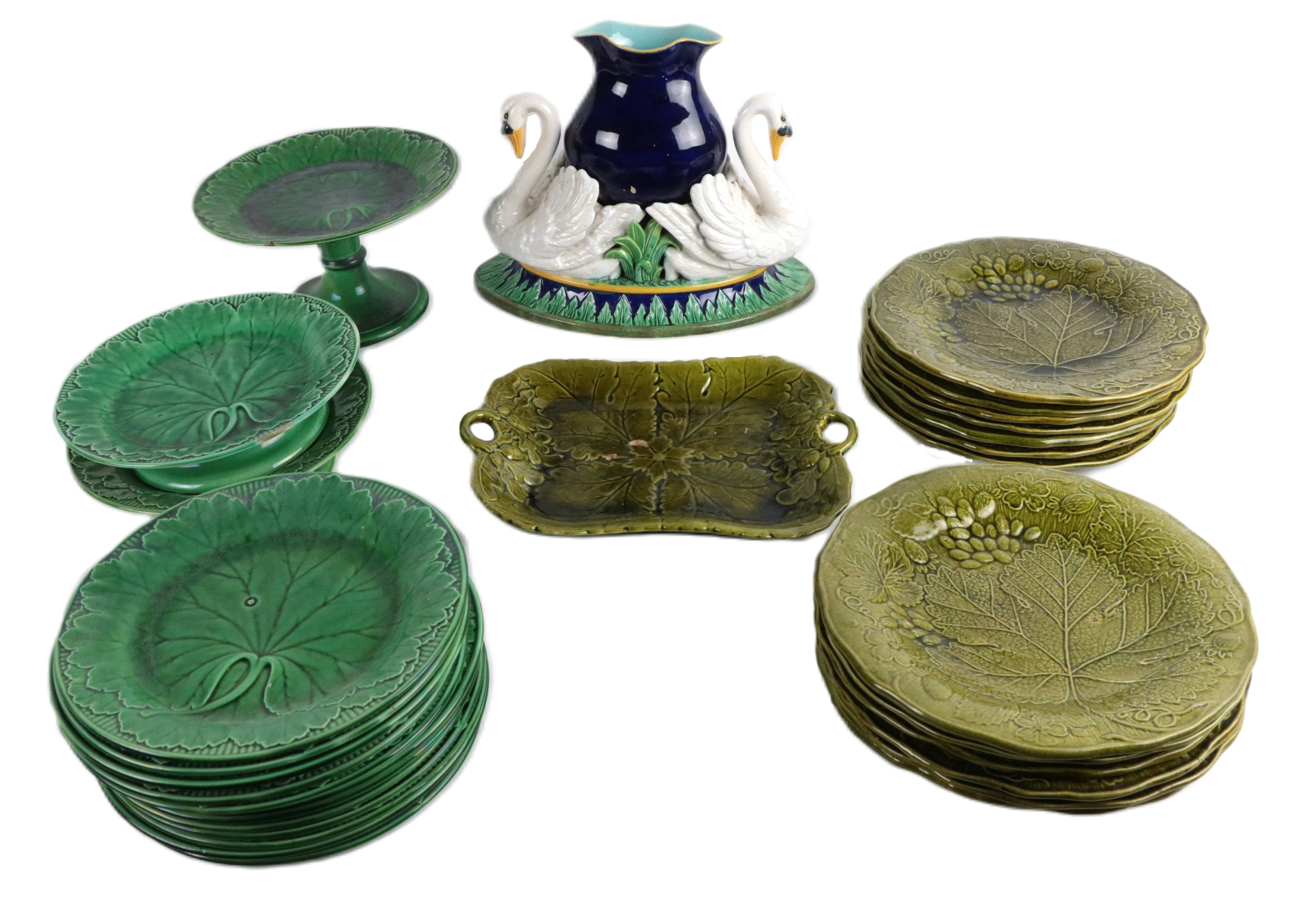 A collection of Tobacco and Cabbage leaf Wedgwood Plates and Tazzi, approx. 28 pieces, together with