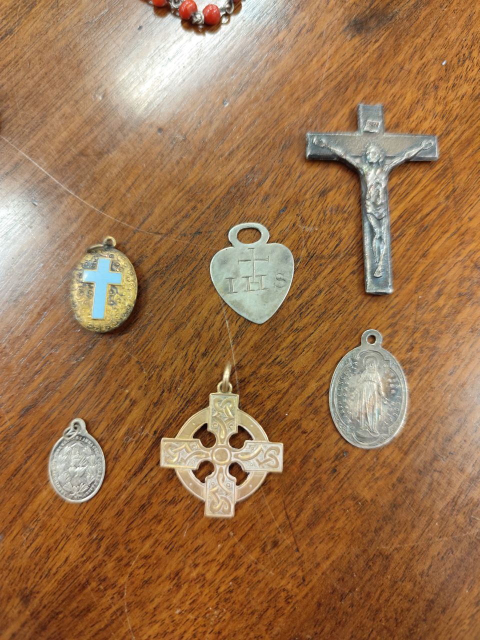 A varied collection of Religious Artefacts, including an early 18th Century silver Reliquary Cross - Image 5 of 16