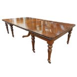 A fine quality Irish mahogany William IV period extending Dining Table, in the manner of Williams