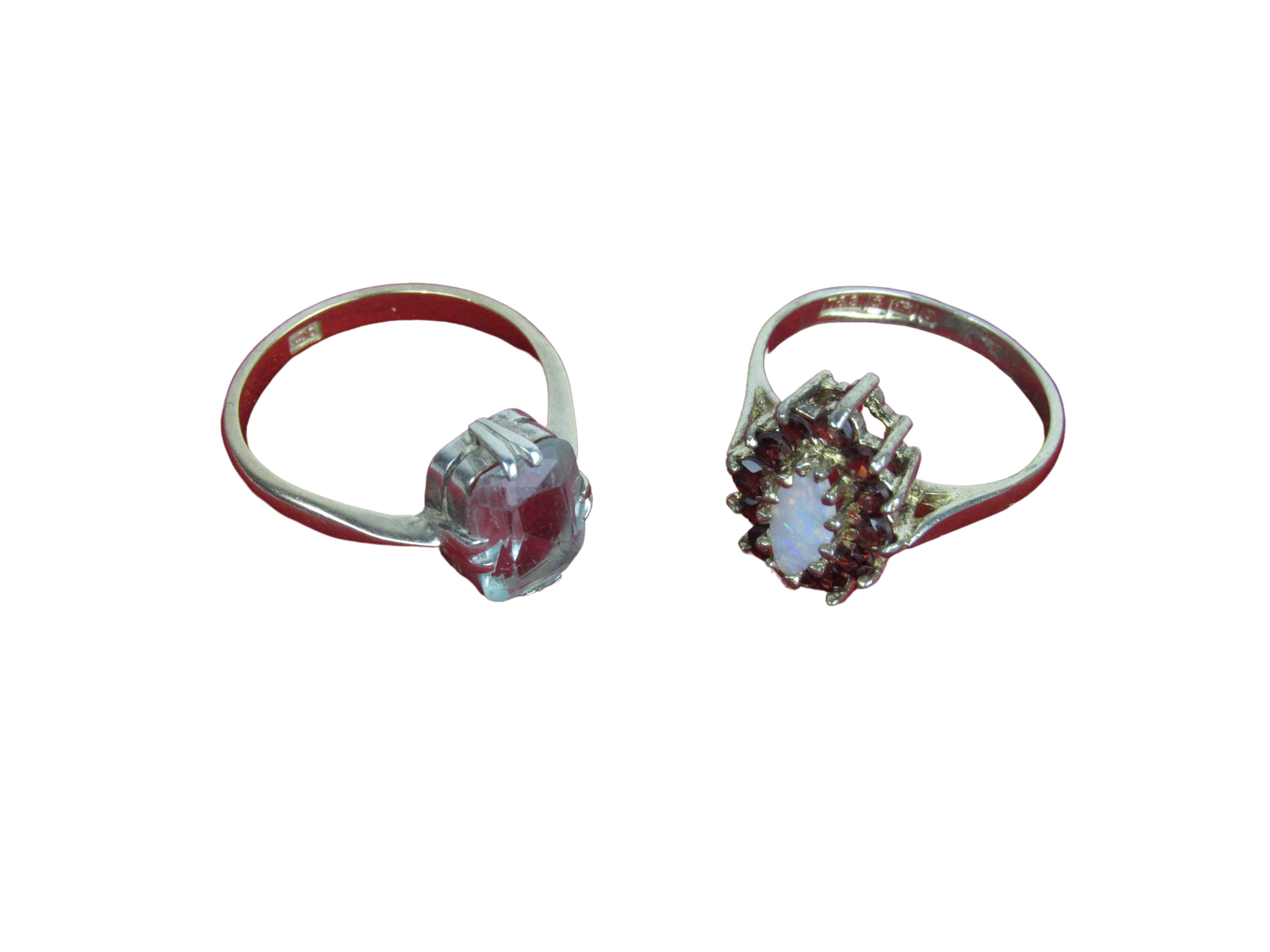 A Ladies silver gilt Ring Set, with central oval opal stone, surrounded by a ruby coloured garnet - Image 3 of 3