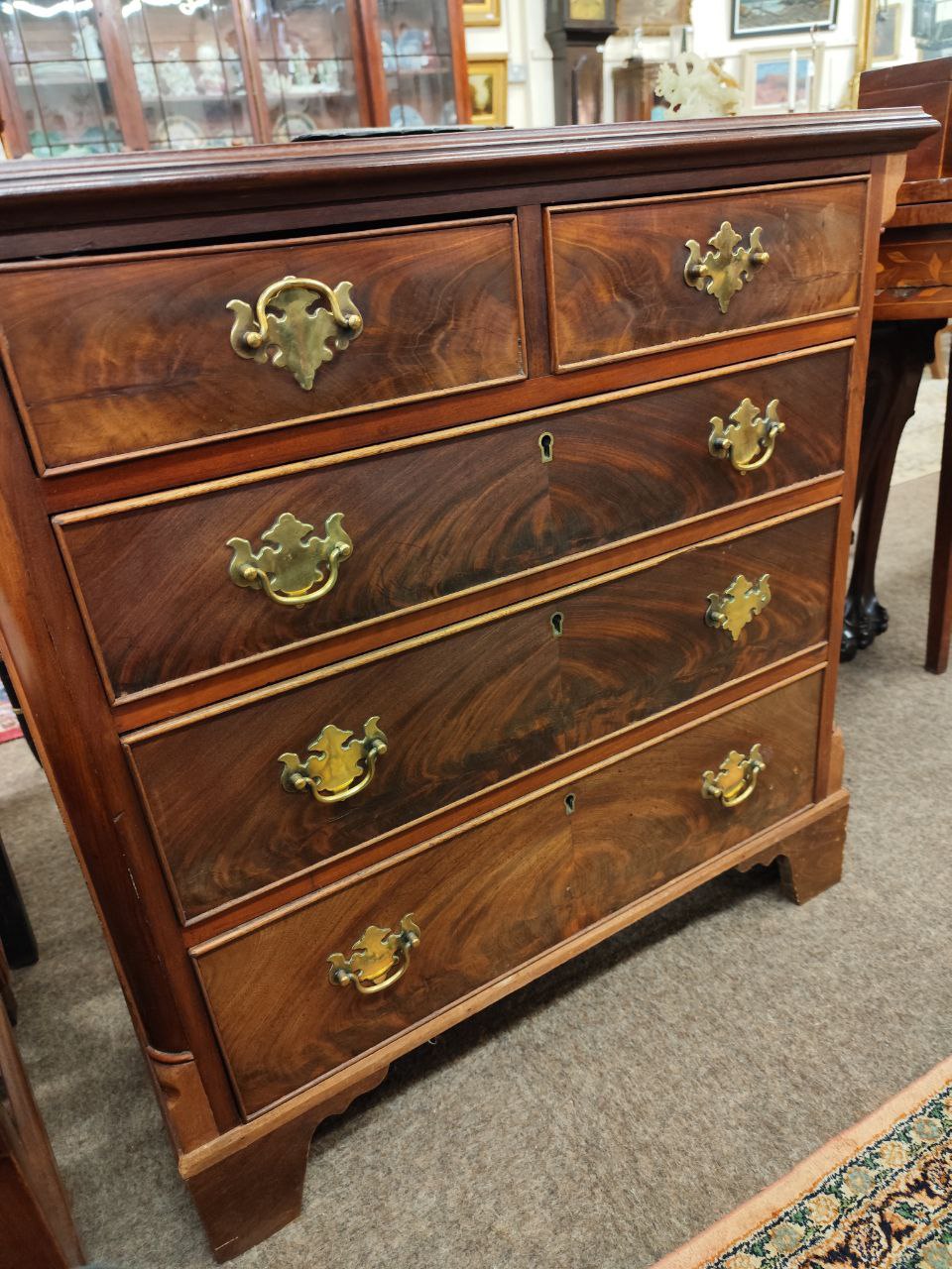 An attractive mahogany Chest, of small proportions in the Georgian style, with three long and two - Image 2 of 5