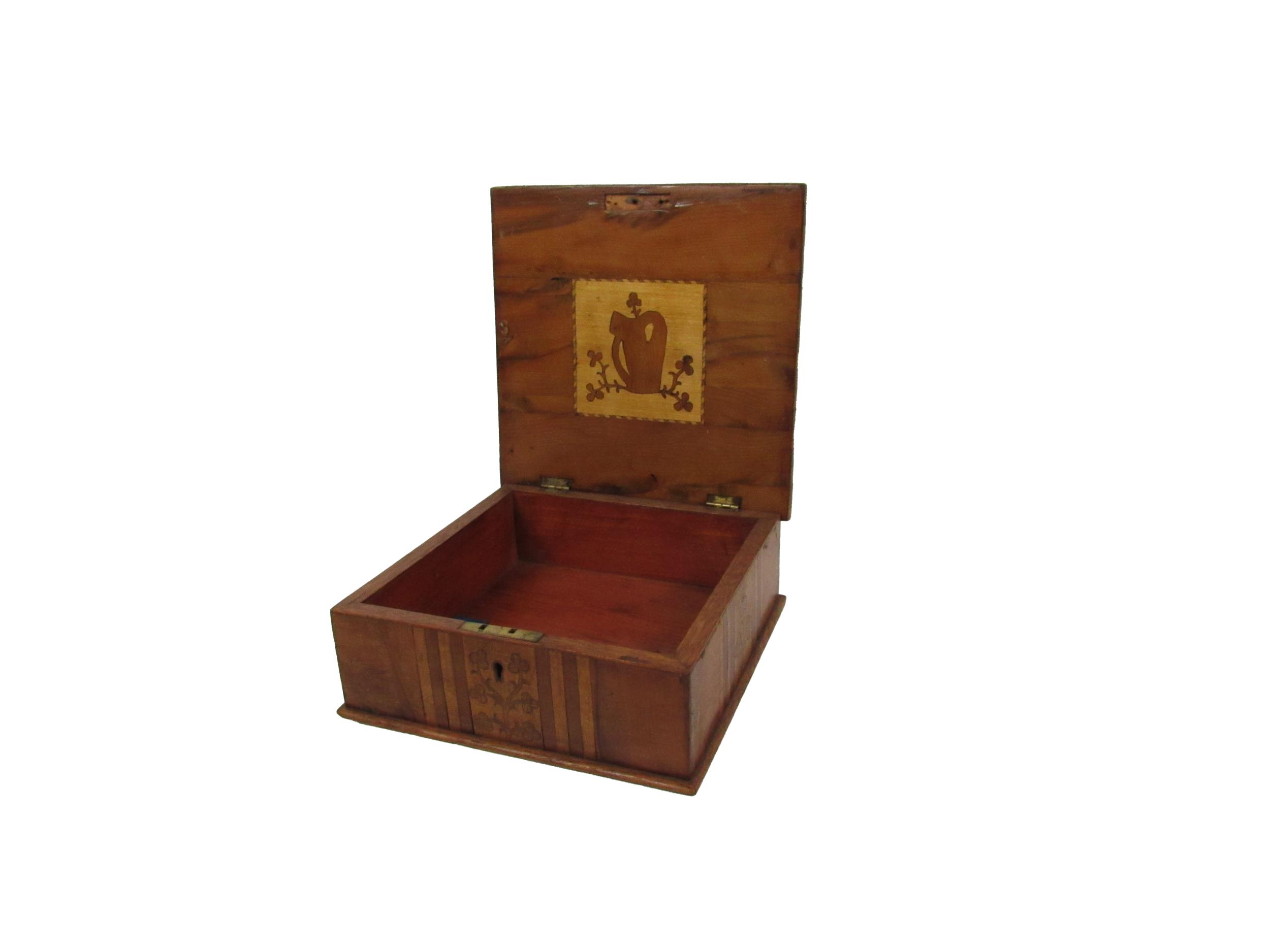 An attractive 19th Century Irish 'Killarney Wood' square marquetry Box, with hinged lid the top - Bild 2 aus 2