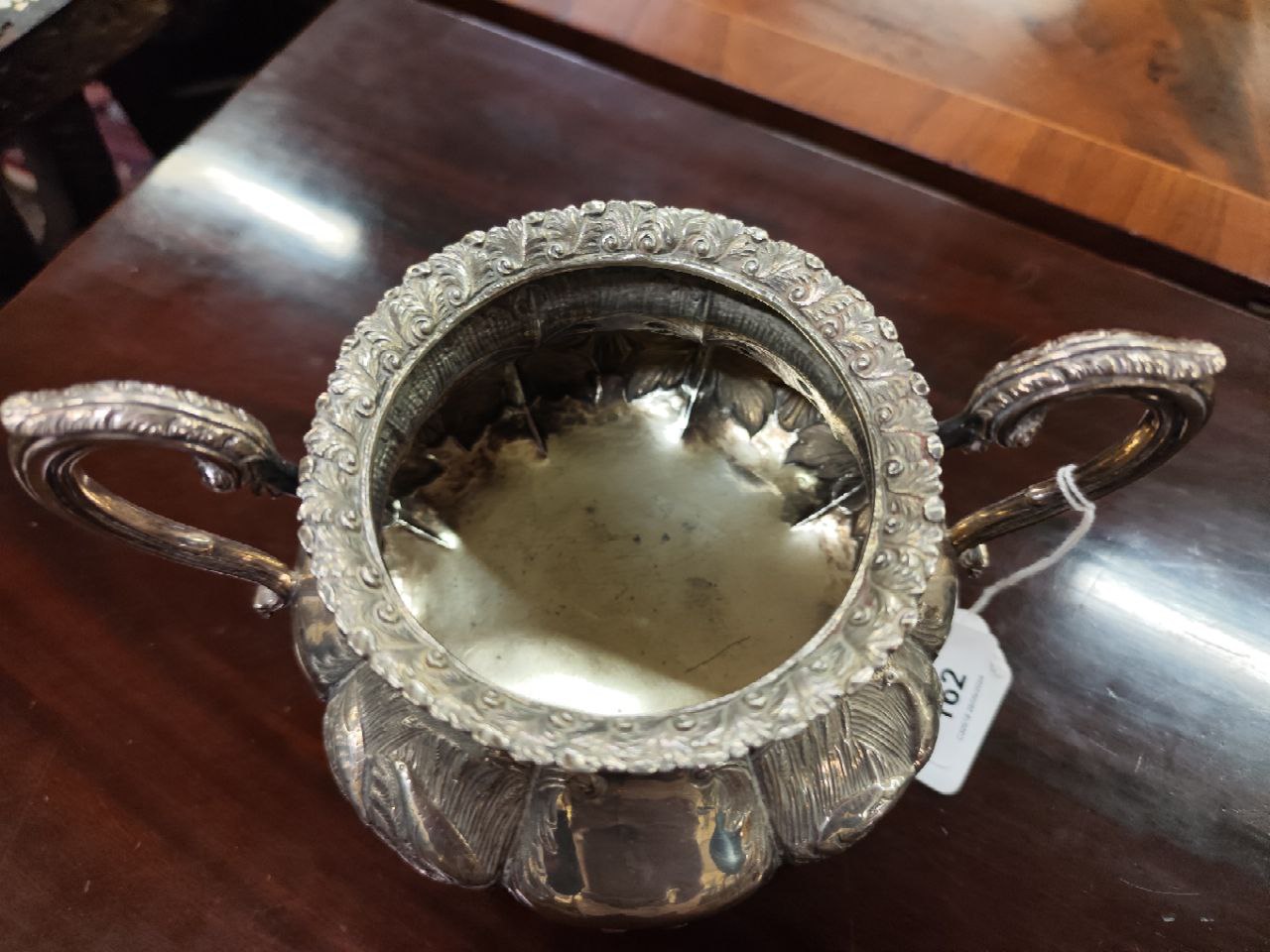 A fine quality Victorian Tea & Coffee Service, comprising teapot, coffee pot, cream jug and sugar - Image 4 of 10
