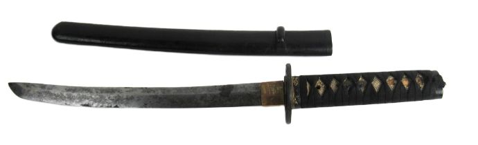 Militaria: A World War II period Japanese 'Wakizashi' Short Sword, the handle with black cloth and