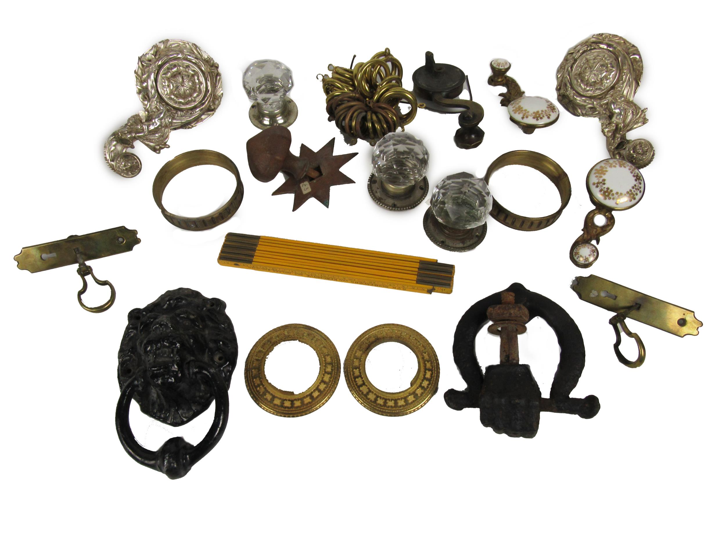 Box: Collection of antique metal, brass, porcelain, glass and plated Door Furniture, knockers,