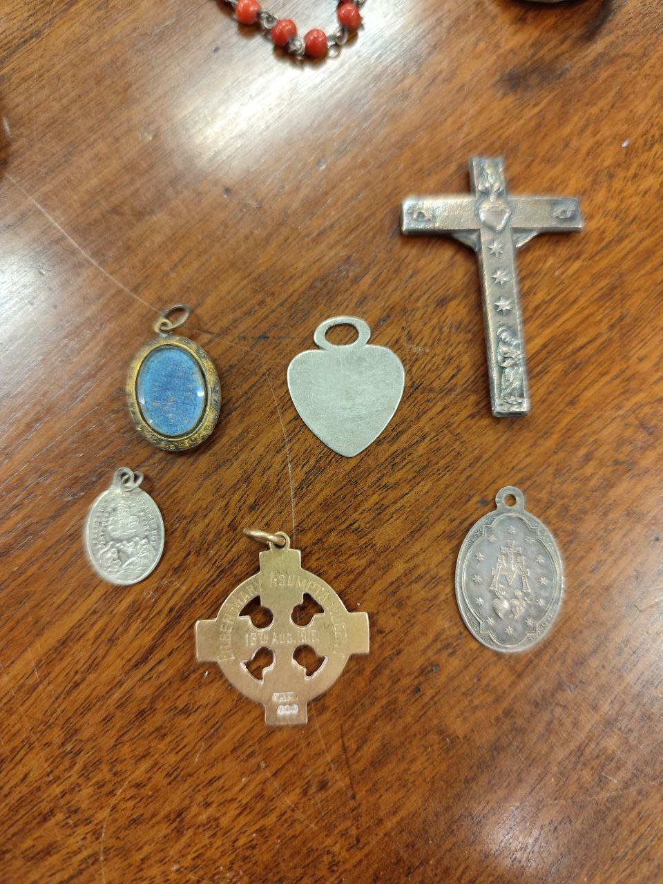 A varied collection of Religious Artefacts, including an early 18th Century silver Reliquary Cross - Image 4 of 16