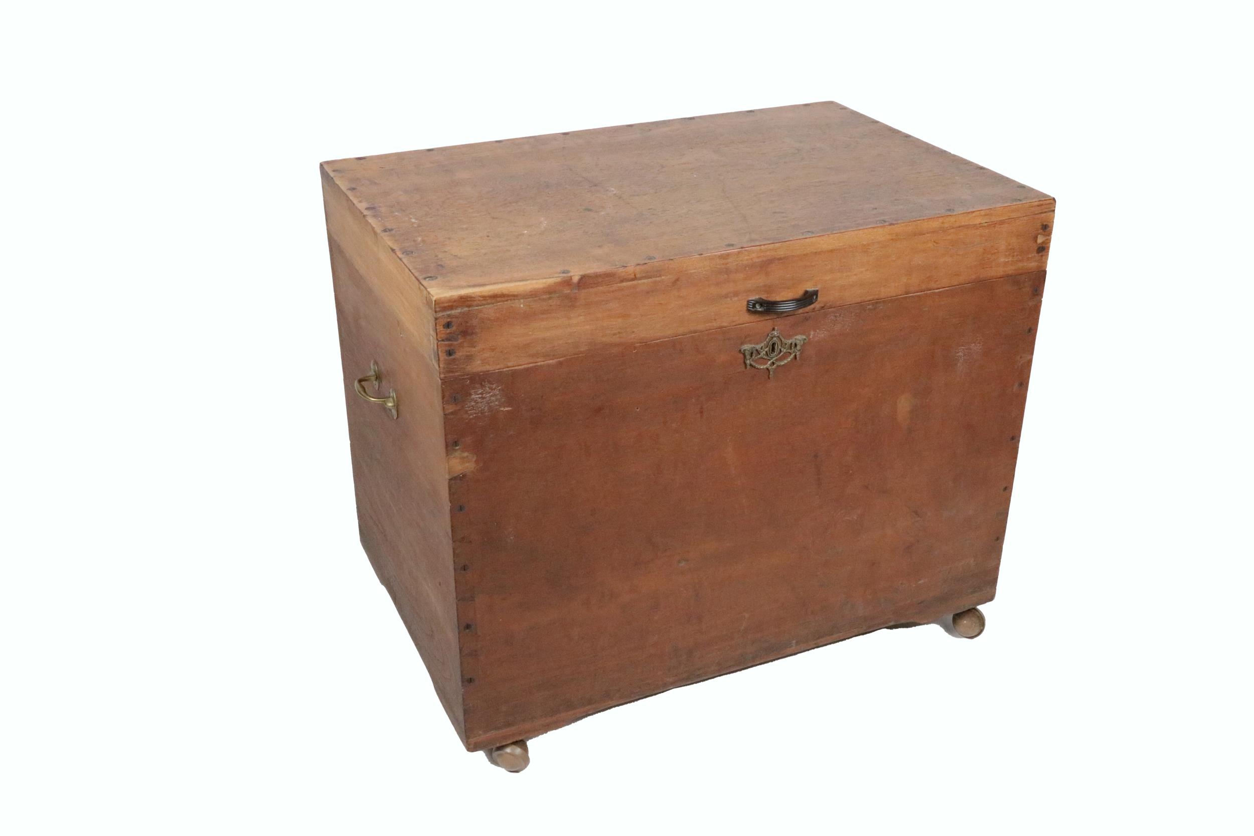 A 19th Century striped mahogany Blanket Chest, with lift top, brass carrying handles, on later