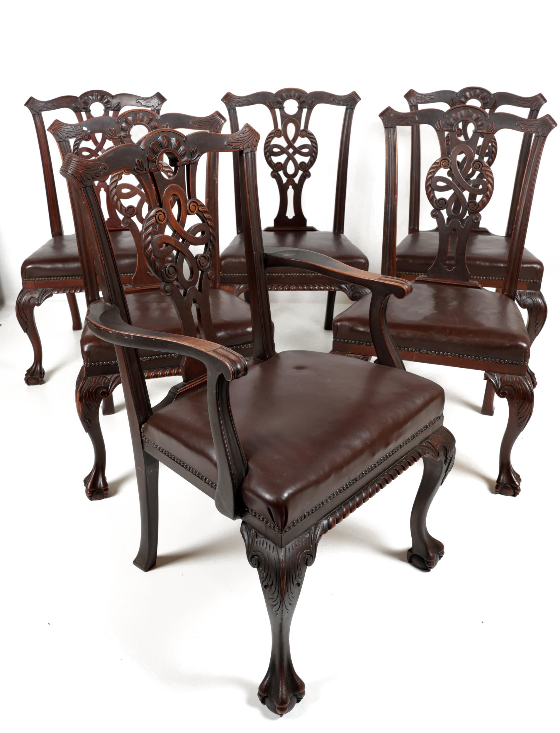 A set of 12 (10 + 2) Irish Chippendale style Dining Chairs, in the manner of Butler, Dublin, each - Bild 2 aus 2