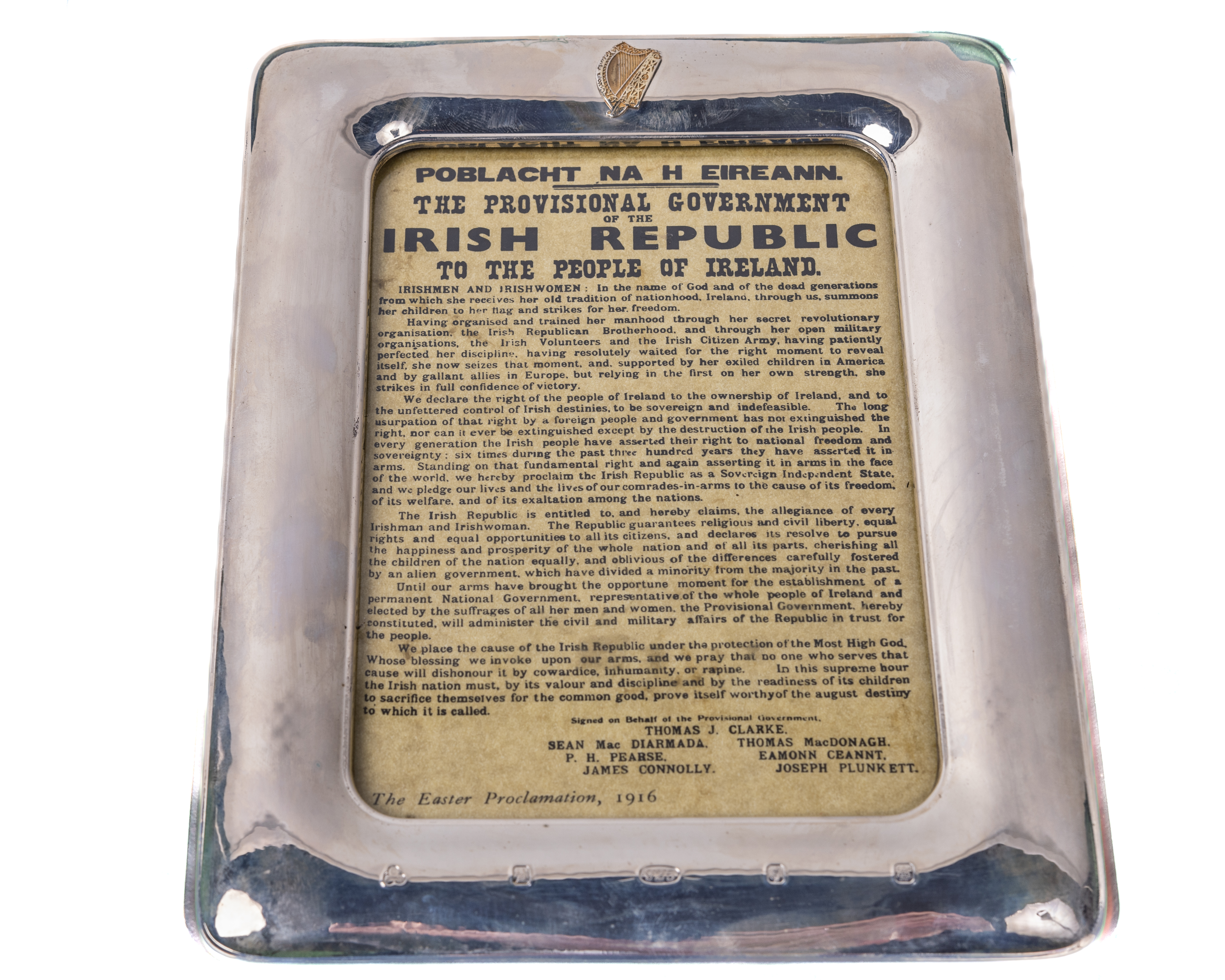 A Commemorative 1916-1920 cased silver Presentation Picture Frame, by Celtic Frames Limited, with