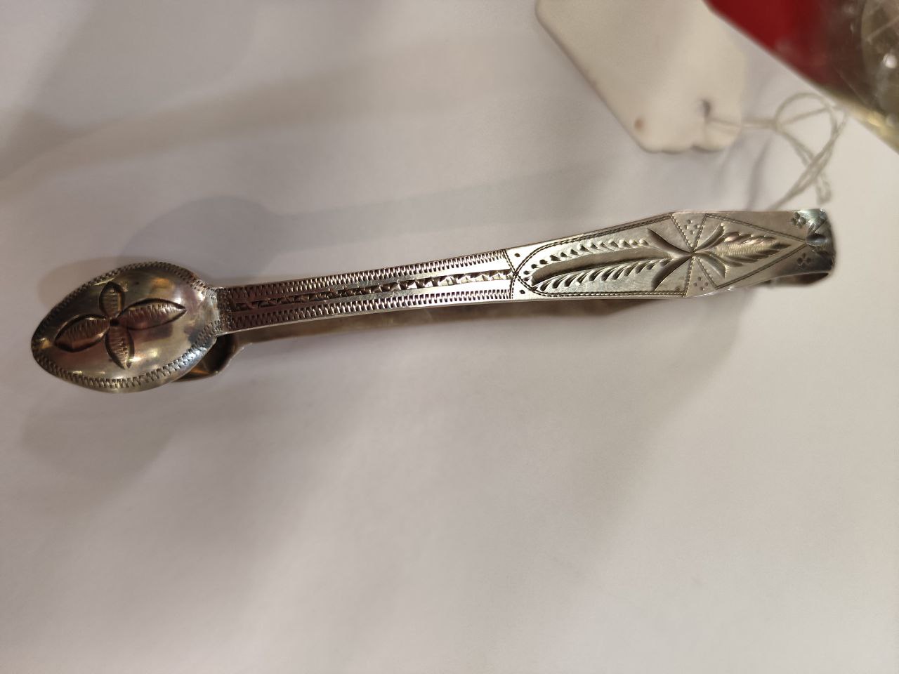 An early Irish Georgian silver Sugar Tongs, of bright cut design, by Robert Forbes, Dublin c. - Image 2 of 10