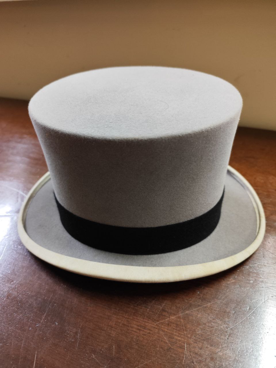 An old black Top Hat, in leather case, distributed by Walsh & Fielding, Broad St., Waterford; - Image 5 of 23