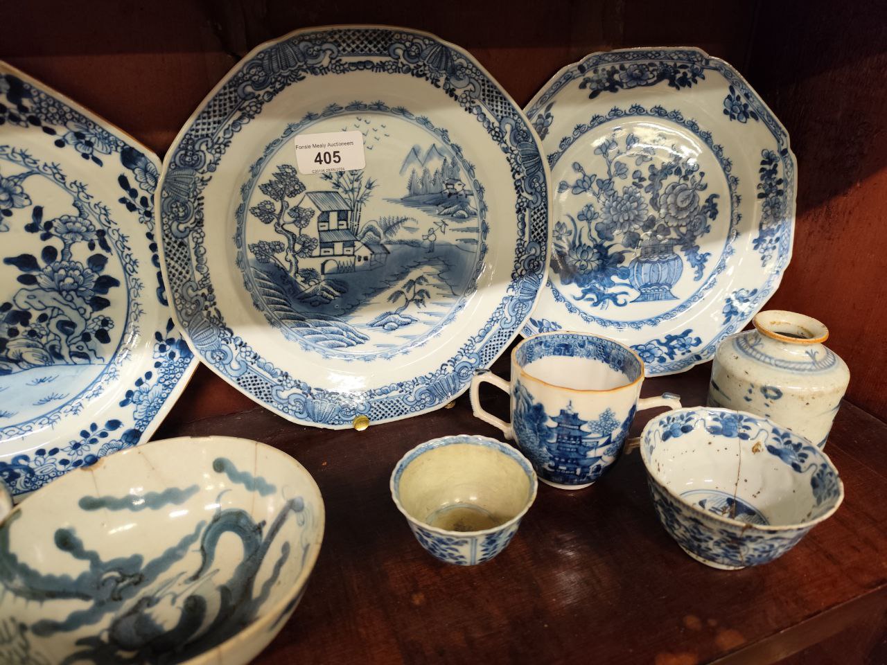 The Peter Cavan Collection of Blue & White  A rare and important large collection of 18th and 19th - Bild 13 aus 26