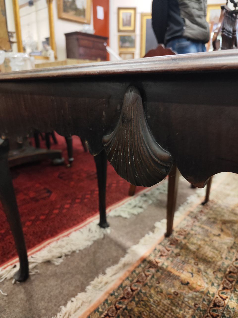 A fine quality 19th Century Irish mahogany Side Table, the plain moulded top over a shaped frieze - Image 3 of 8